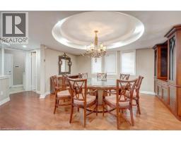 34 FORSYTH Crescent - 9