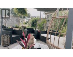2 FAGAN Street - 27