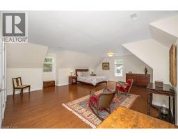 285 SURREY Drive - 33