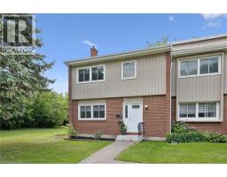 121 UNIVERSITY Avenue E UnitNo. 11 - 1