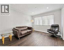 121 UNIVERSITY Avenue E UnitNo. 11 - 10