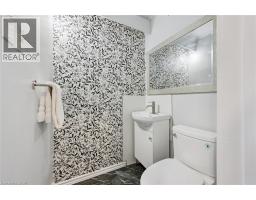 121 UNIVERSITY Avenue E UnitNo. 11 - 14