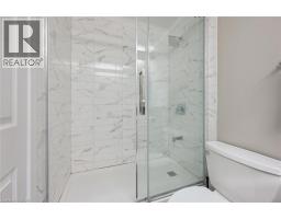 121 UNIVERSITY Avenue E UnitNo. 11 - 21