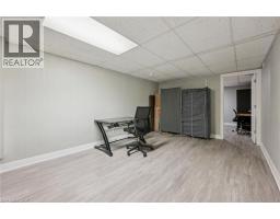 121 UNIVERSITY Avenue E UnitNo. 11 - 25