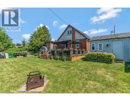 86 CHRISTOPHER Drive - 32