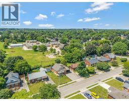 86 CHRISTOPHER Drive - 33