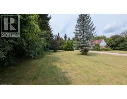 127 BRANT Road - 10