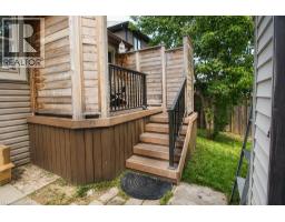 35 BARONS Avenue S - 19