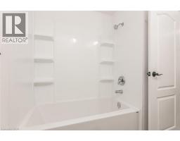 279 SANDOWNE Drive UnitNo. 7 - 27