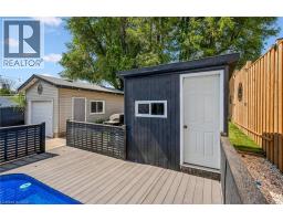 976 GUELPH Street - 33