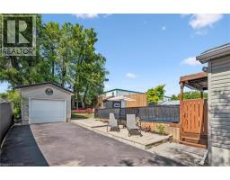 976 GUELPH Street - 34