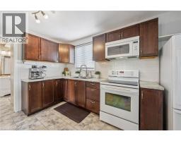 976 GUELPH Street - 9