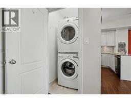 34 PLAINS Road UnitNo. 206 - 21