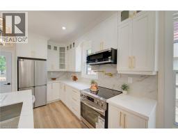 26 RICHARDSON Street - 21