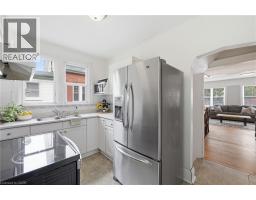2153 CAROLINE Street - 14