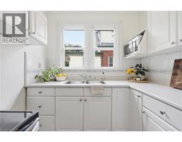 2153 CAROLINE Street - 15