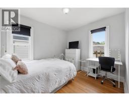 2153 CAROLINE Street - 18