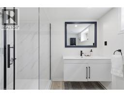 2153 CAROLINE Street - 26