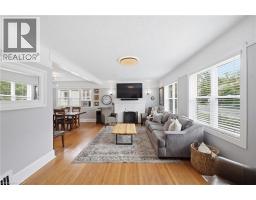2153 CAROLINE Street - 7