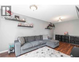 54 SELKIRK Street - 13