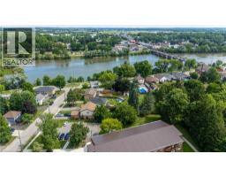 54 SELKIRK Street - 48