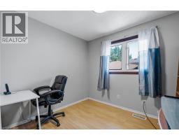 97 UXBRIDGE Crescent - 19
