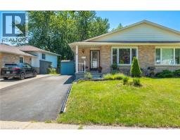 97 UXBRIDGE Crescent - 2
