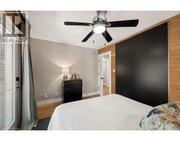 64 WESTBURY Crescent - 22