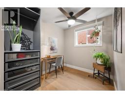 64 WESTBURY Crescent - 34