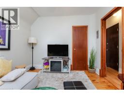 32 SAMUEL Street - 34