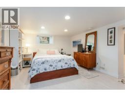 32 SAMUEL Street - 43