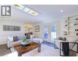 6 MAYS Crescent - 17
