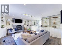 6 MAYS Crescent - 18