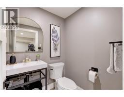 6 MAYS Crescent - 35