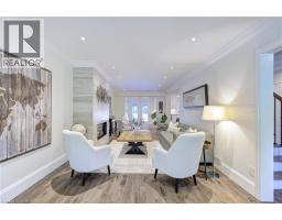 6 MAYS Crescent - 8