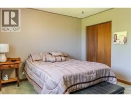 34 WOODFIELD Avenue - 20