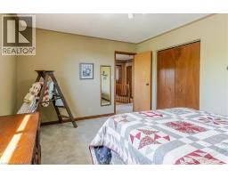 34 WOODFIELD Avenue - 23