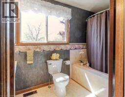 34 WOODFIELD Avenue - 24
