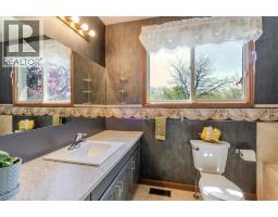 34 WOODFIELD Avenue - 25