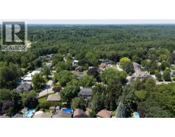 71 LLOYMINN Avenue - 40