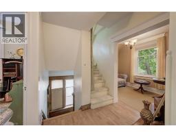 46 ELLEN Street W - 21