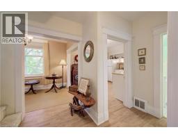 46 ELLEN Street W - 28