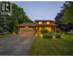 671 MAIN Street S - 1