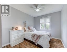 671 MAIN Street S - 25