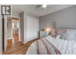 671 MAIN Street S - 26