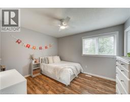 671 MAIN Street S - 31