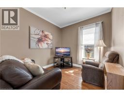 50 STRATHCONA Avenue - 21