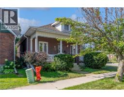 50 STRATHCONA Avenue - 3