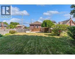 50 STRATHCONA Avenue - 32