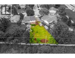 47 HOPEWELL Crescent - 1